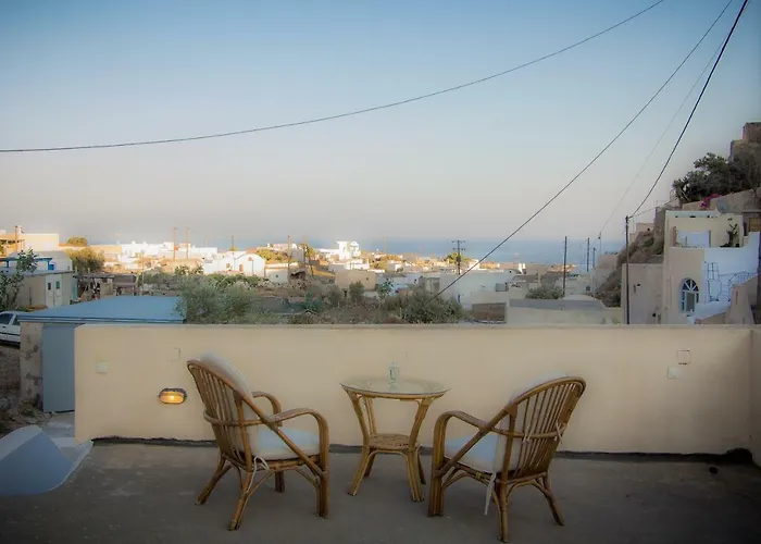 Katsinaros House Emporio (Santorini)