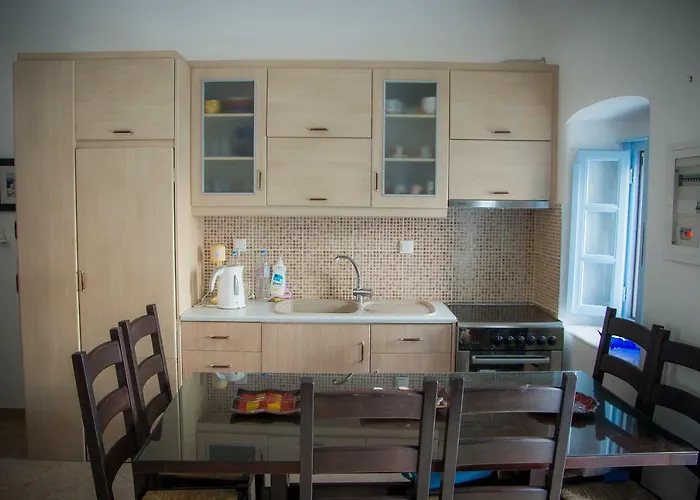 Katsinaros House * Εμπορειό